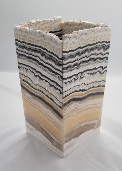 White/Black Open Decorative Onyx Lamp