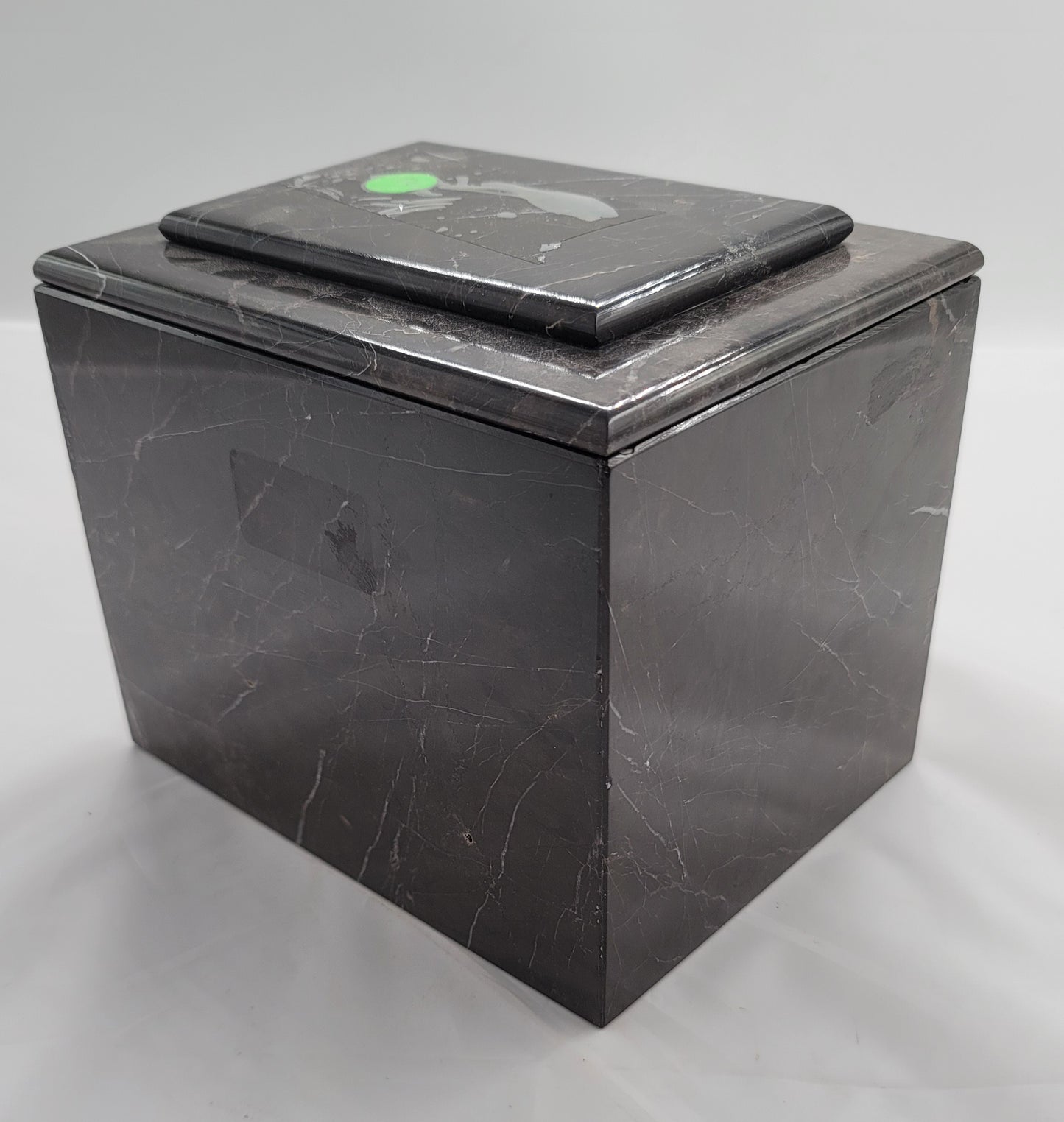 Black Large Onyx Ash Container