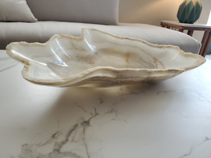 White & Beige Onyx Centerpiece