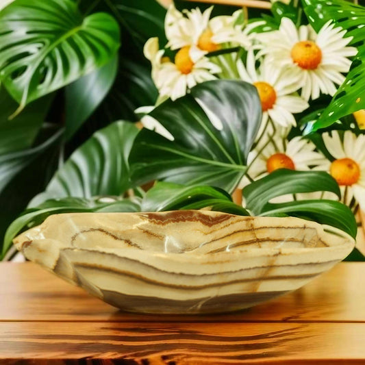 Beige Cosmo Onyx Centerpiece