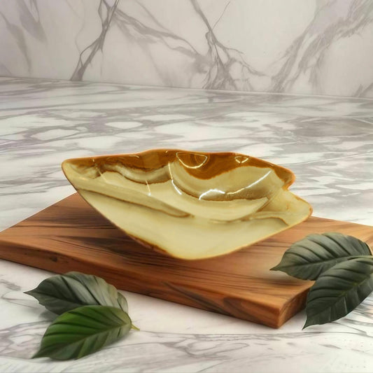 Beige Boundary Onyx Centerpiece