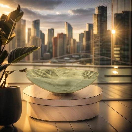 White Stratus Onyx Small Centerpiece