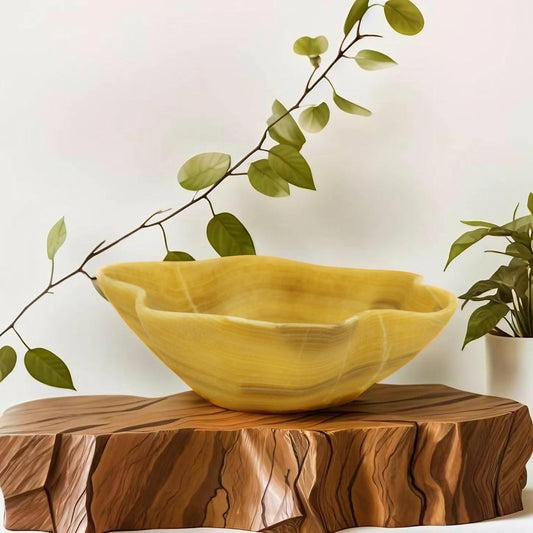 Blonde Camel Onyx Centerpiece