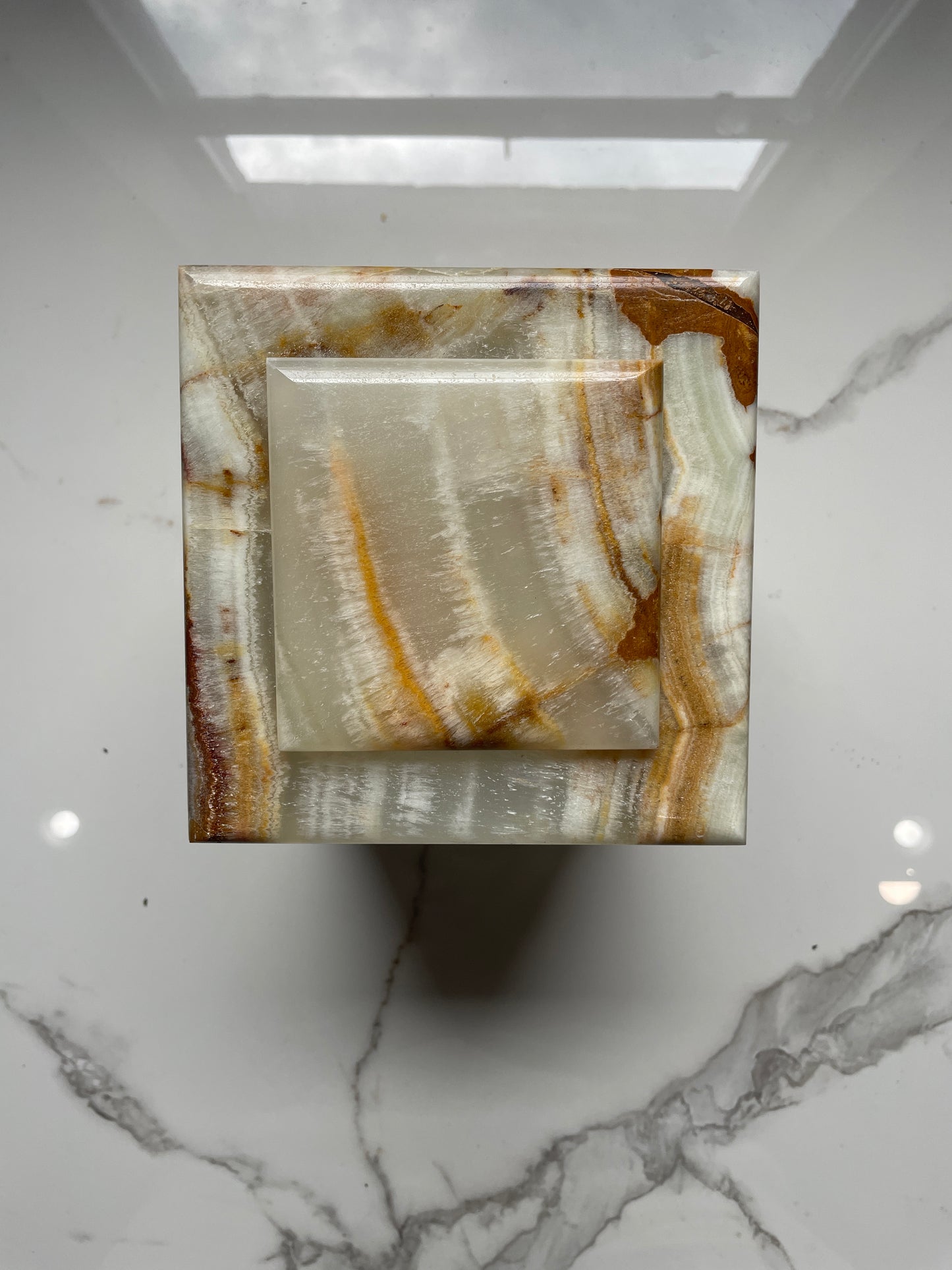 Beige Large Onyx Ash Container