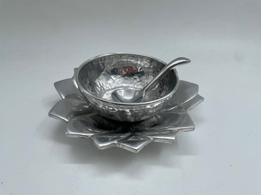 Silver Cratered 3pc Round Flower Pewter Tray Set