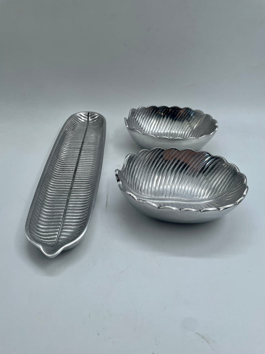 Silver Small 3pc Flora Pewter Tray Set