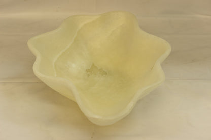 White Pearl Onyx Centerpiece