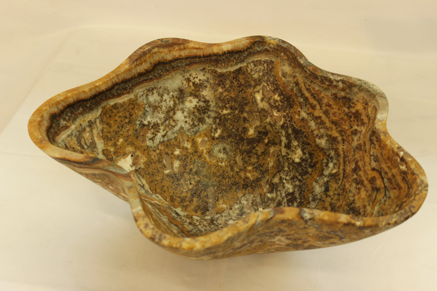 Rusty Cairn Onyx Centerpiece