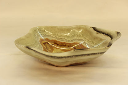 Beige Wavy Onyx Centerpiece