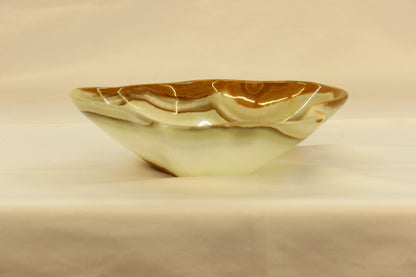 Beige Boundary Onyx Centerpiece