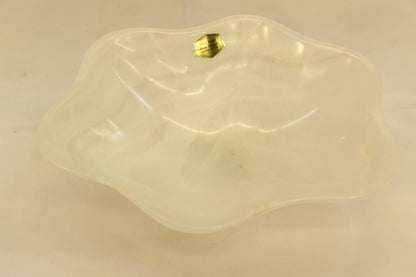 White Stratus Onyx Small Centerpiece