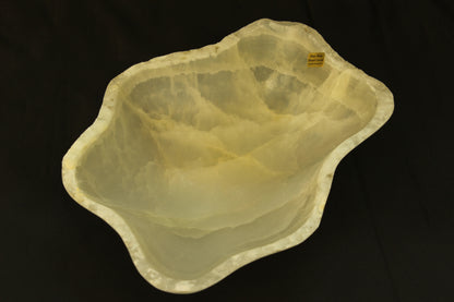 White Sky Onyx Centerpiece