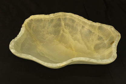 White Sky Onyx Centerpiece