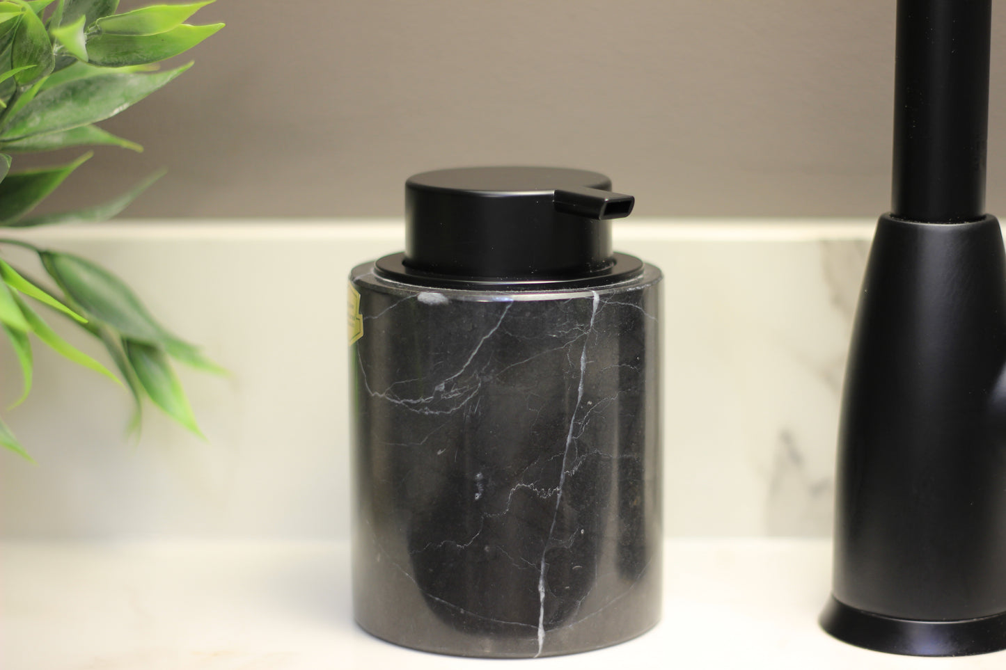Black Marble Foaming Soap Dispenser – 10oz Pump Bottle
