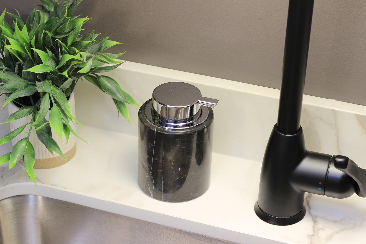 Black Marble & Silver Foaming Soap Dispenser – 10oz Pump Bottle