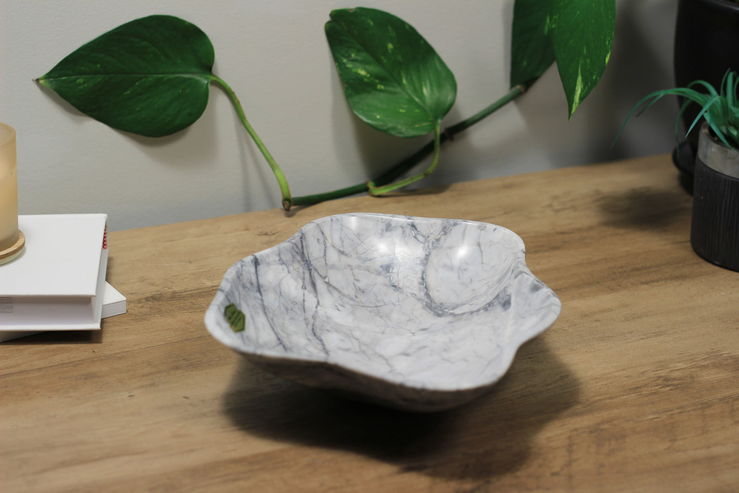Grey Marble Centerpiece Bowl – 10" x 8" Handcrafted Decorative Accent