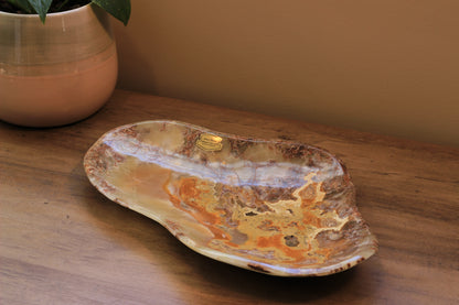 Green Onyx Accent Centerpiece – 13" x 8" Handcrafted Decorative Piece