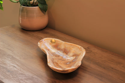Honey Onyx Accent Centerpiece Tray – 13" x 7" Handcrafted Decorative Piece