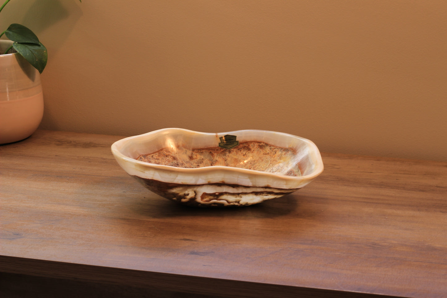 Beige Onyx Accent Centerpiece Bowl – 10" x 7" Handcrafted Decorative Piece