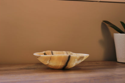 Honey Onyx Accent Centerpiece– 9" x 8" Handcrafted Decorative Piece