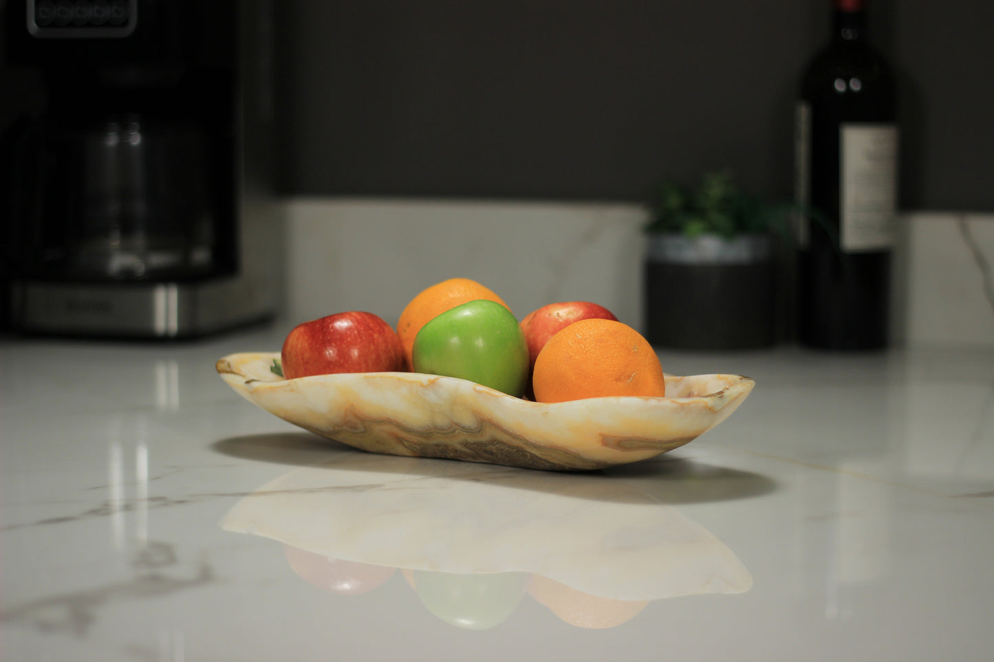 Honey Onyx Accent Centerpiece Tray – 13" x 7" Handcrafted Decorative Piece