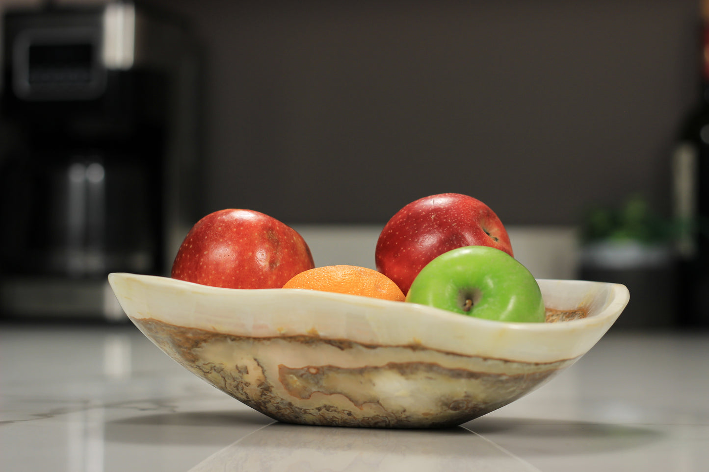 Beige Onyx Accent Centerpiece Bowl – 10" x 7" Handcrafted Decorative Piece
