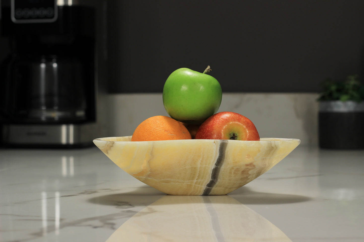Honey Onyx Accent Centerpiece– 9" x 8" Handcrafted Decorative Piece