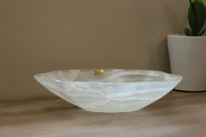 White Translucent Onyx Centerpiece – 12" x 10" Handcrafted Accent Piece