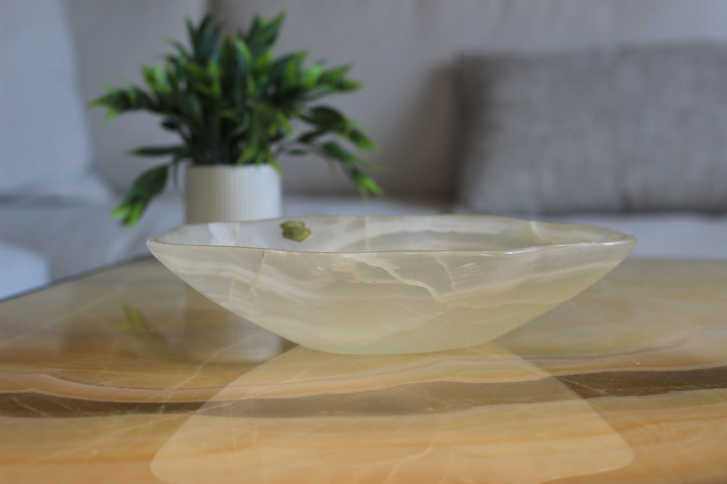 White Translucent Onyx Centerpiece – 12" x 10" Handcrafted Accent Piece