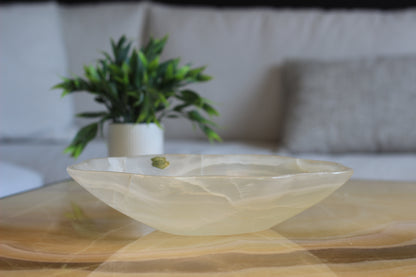 White Translucent Onyx Centerpiece – 12" x 10" Handcrafted Accent Piece