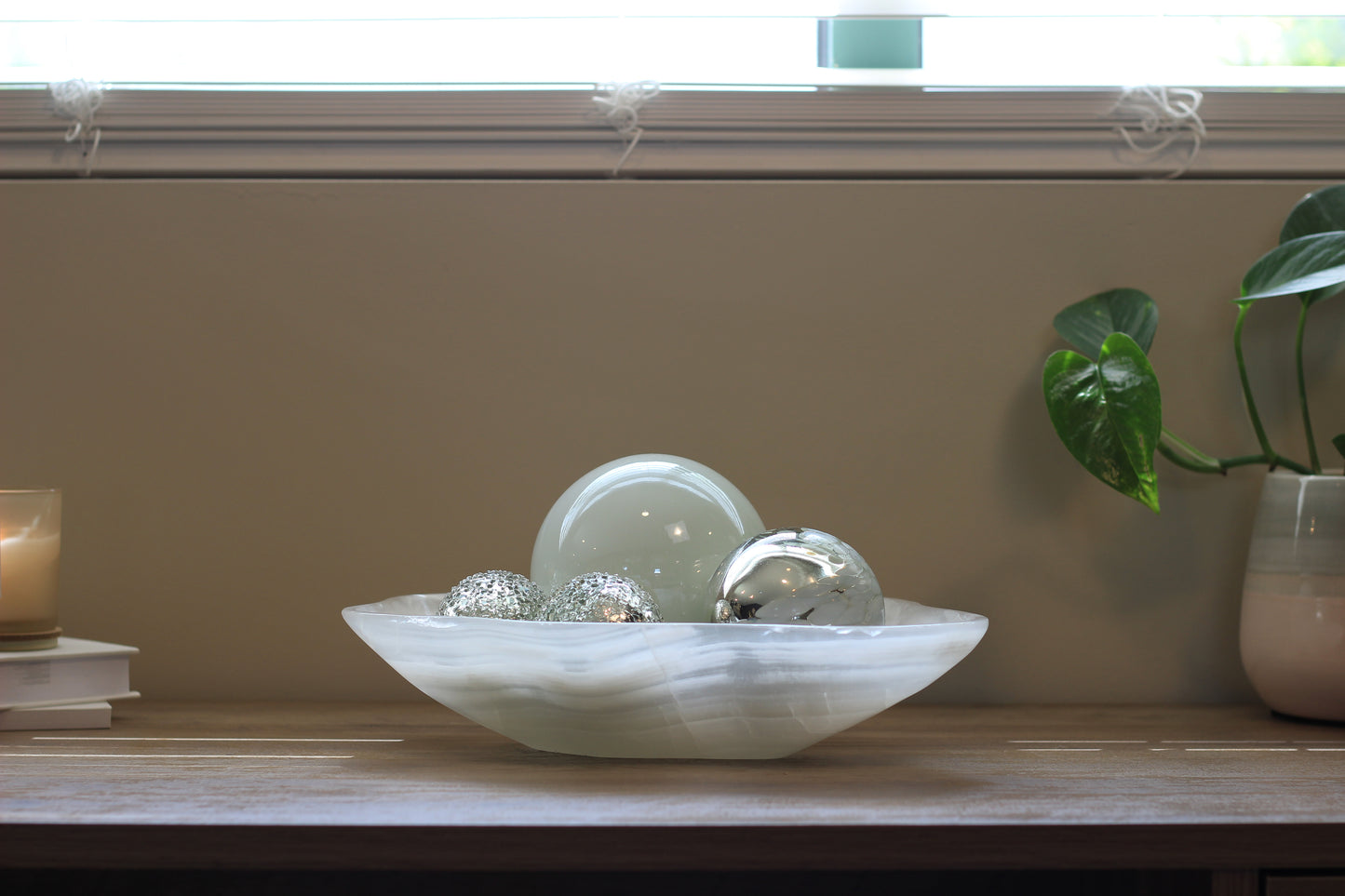 White Translucent Onyx Centerpiece – 13" x 9" Handcrafted Accent Piece