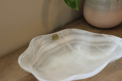 White Translucent Onyx Centerpiece – 13" x 9" Handcrafted Accent Piece