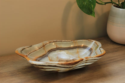 Green Onyx Accent Centerpiece Bowl – 10" x 8" Handcrafted Decorative Piece