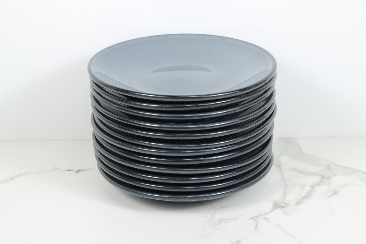 Anfora Denali Grey- 7.5" Round Plate- 1 Dozen